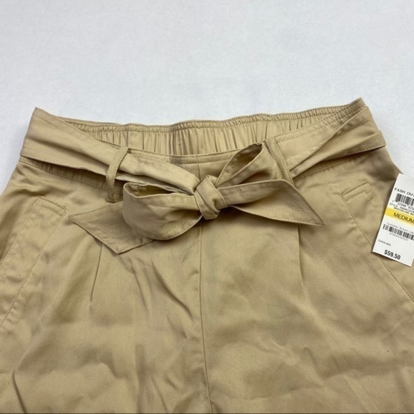 Maison Jules Beige Belted Pocketed Crop Pant - Picture 2 of 10